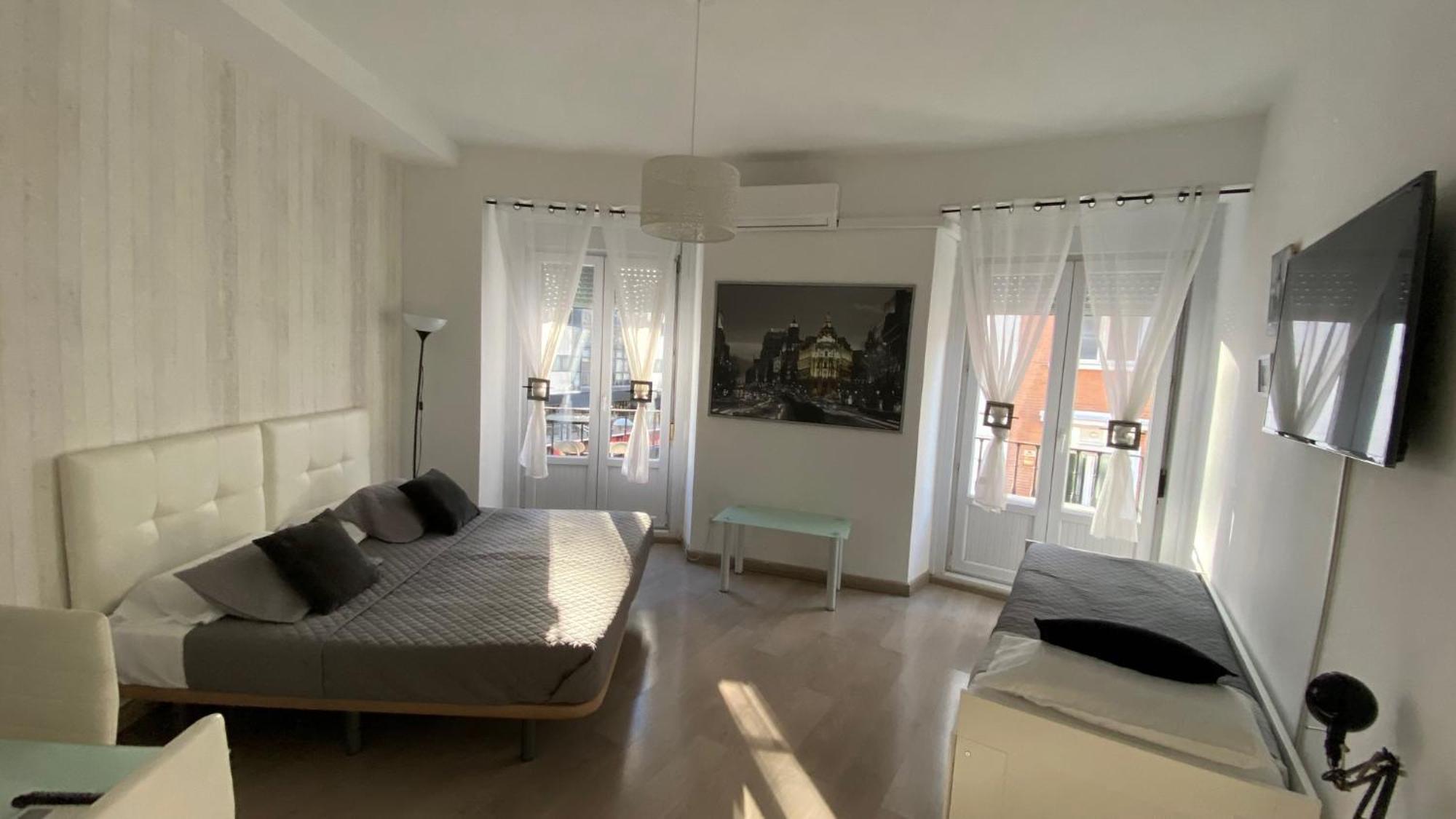 Stay Inn Мадрид Екстериор снимка