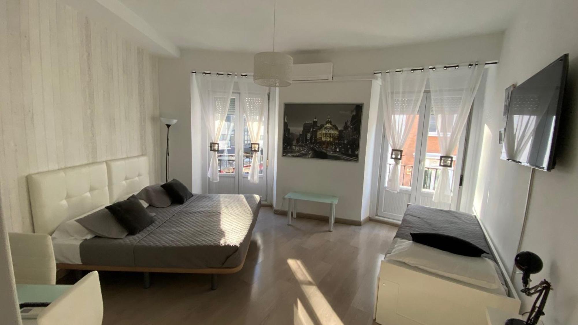 Stay Inn Мадрид Екстериор снимка