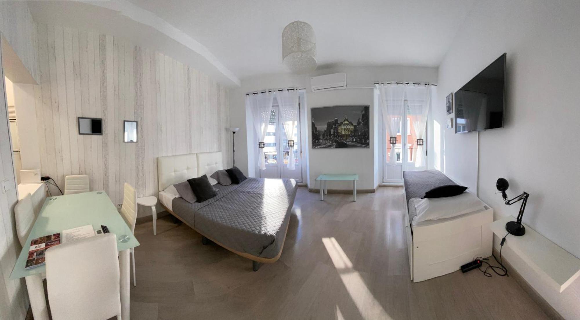 Stay Inn Мадрид Екстериор снимка
