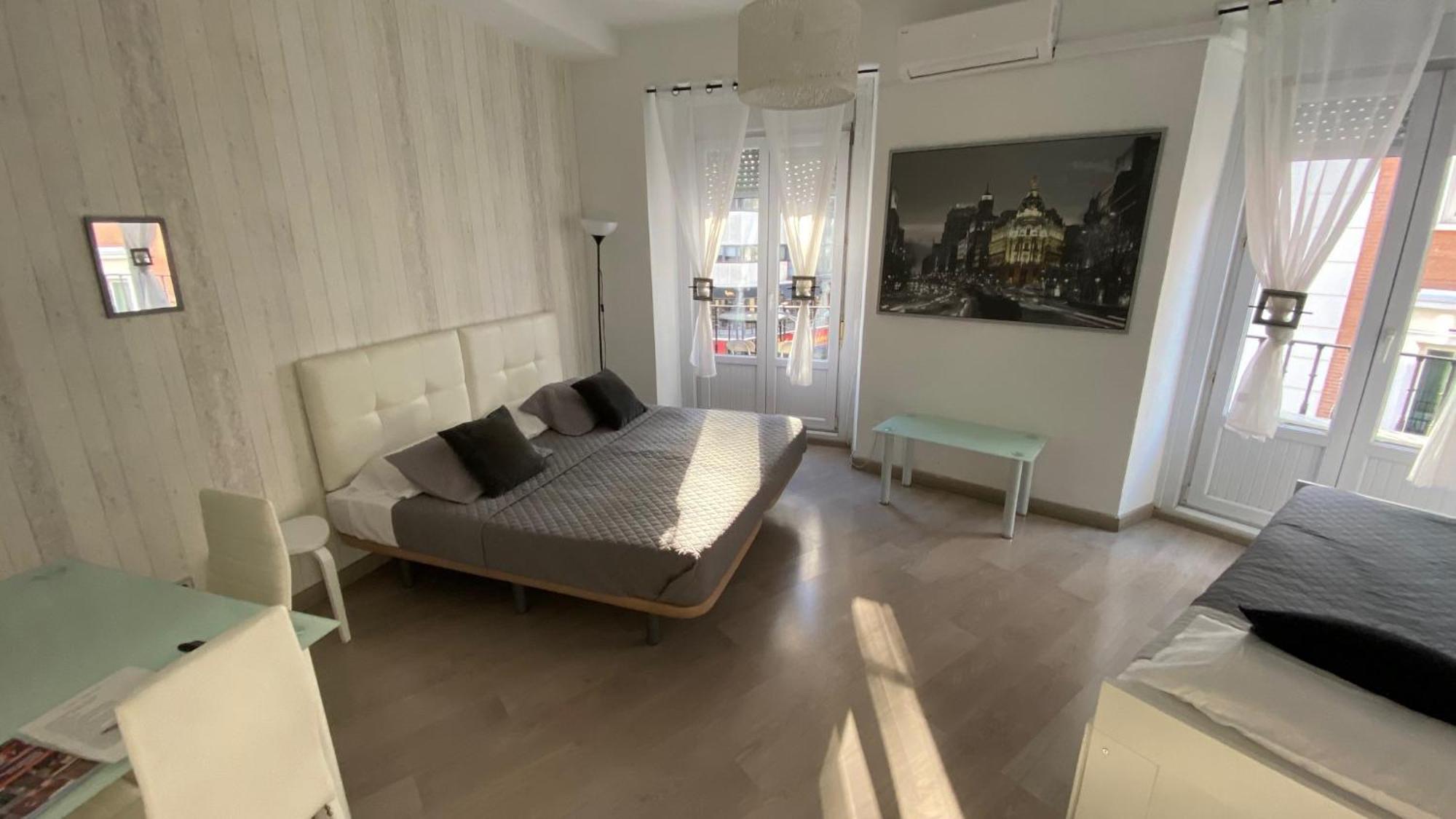 Stay Inn Мадрид Екстериор снимка