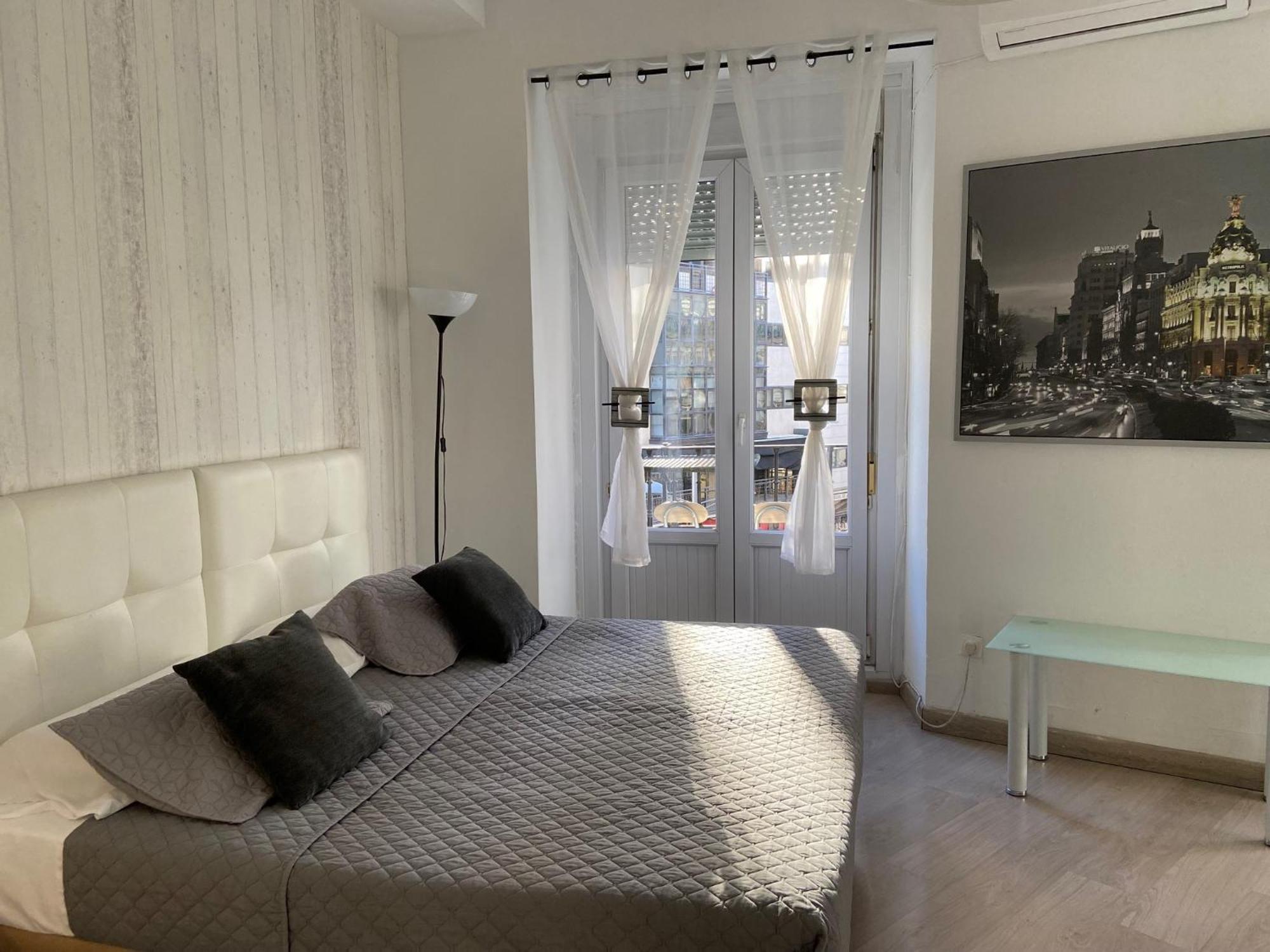 Stay Inn Мадрид Екстериор снимка